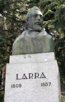 Mariano José de Larra : Estatua de Madrid